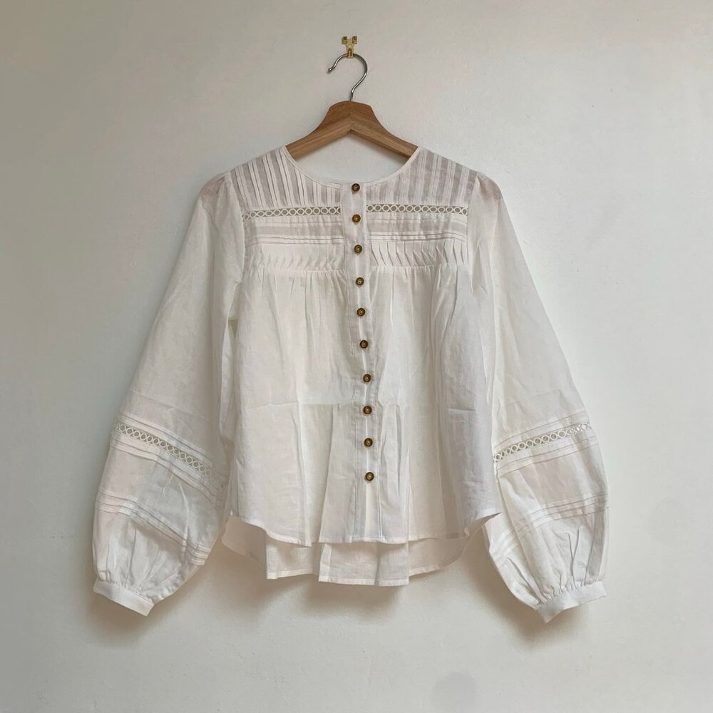 NWOT Petite Studio Elyna Linen Blouse